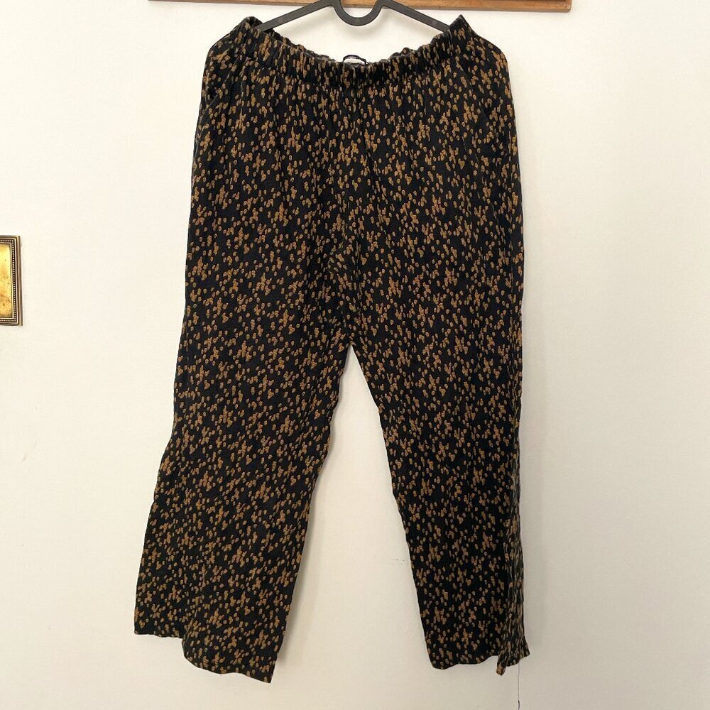 Urban outfitters, pull-on pants ankle length, women’s size xs, black brown